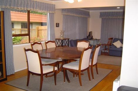 Photo of property in 28 King Richard Place, Browns Bay, Auckland, 0630