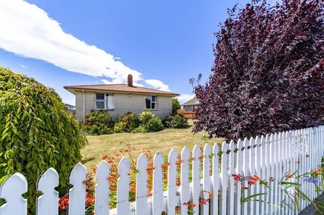 Photo of property in 15 Curling Crescent, Onekawa, Napier, 4110