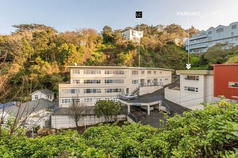 Photo of property in Parkland Flats, 15/51 Adams Terrace, Kelburn, Wellington, 6021