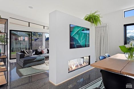 Photo of property in 72a Port Hills Road, Heathcote Valley, Christchurch, 8022