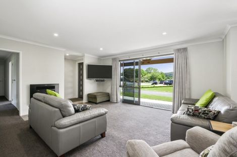 Photo of property in 1 Cabbage Tree Grove, Kinloch, Taupo, 3377