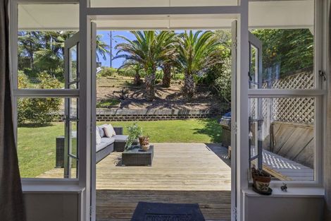 Photo of property in 12 Regent Place, Blagdon, New Plymouth, 4310