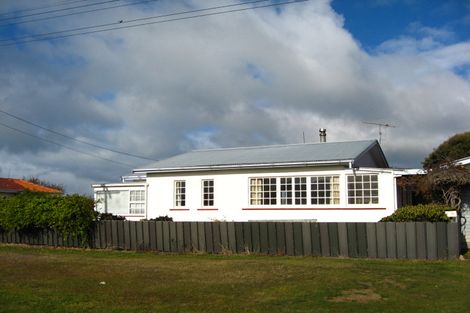 Photo of property in 25 Lincoln Street, Hampden, 9410