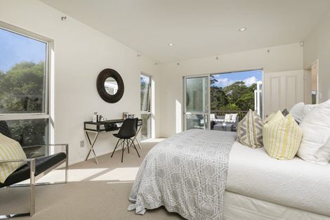 Photo of property in 6 Mural Place, Greenhithe, Auckland, 0632