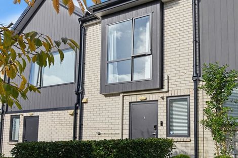 Photo of property in 7 Wharara Lane, Massey, Auckland, 0614