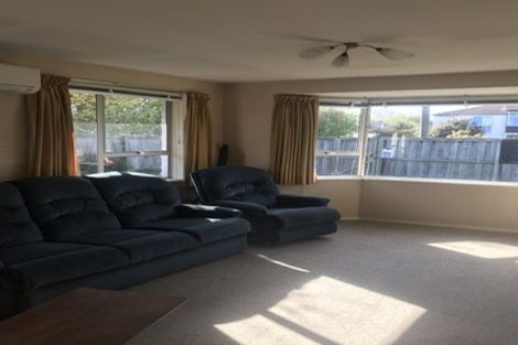 Photo of property in 104 Holly Road, St Albans, Christchurch, 8014