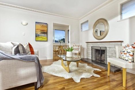 Photo of property in 20 Crompton Road, Massey, Auckland, 0614