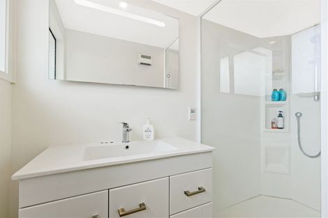 Photo of property in 63 Luanda Drive, Ranui, Auckland, 0612