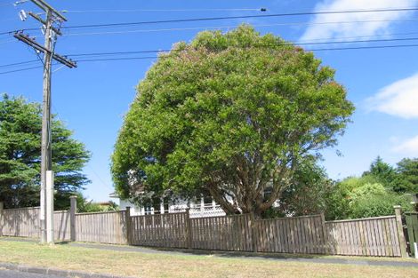 Photo of property in 10 Inglis Street, Birkenhead, Auckland, 0626