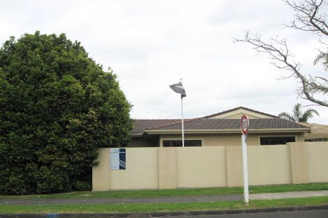 Photo of property in 192 Walter Strevens Drive, Conifer Grove, Takanini, 2112