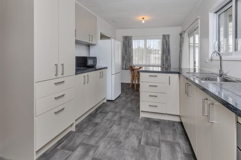 Photo of property in 21 Camellia Avenue, Ruakaka, 0116