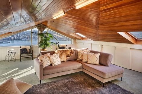 Photo of property in 25 The Crescent, Roseneath, Wellington, 6011