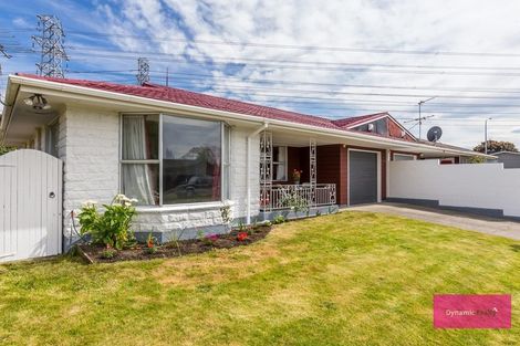 Photo of property in 2 Witbrock Crescent, Burnside, Christchurch, 8053
