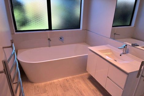 Photo of property in 34 Nicholas Road, Somerville, Auckland, 2014
