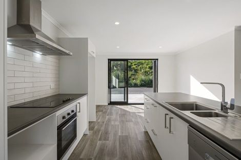 Photo of property in 10 Wrybill Way, Welcome Bay, Tauranga, 3112