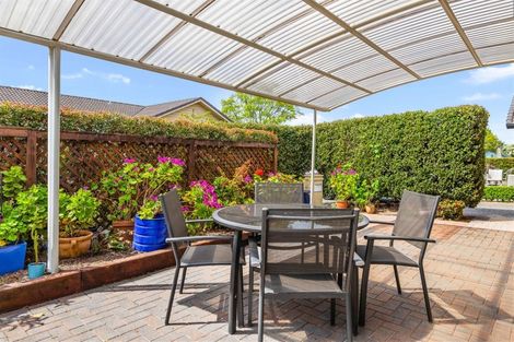 Photo of property in Waimanu Bay Village, 9/1 Piriti Drive, Te Atatu Peninsula, Auckland, 0610