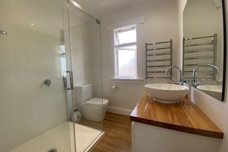 Photo of property in 25a Tukapa Street, Westown, New Plymouth, 4310