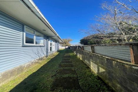 Photo of property in 1 Totara Terrace, Inglewood, 4330