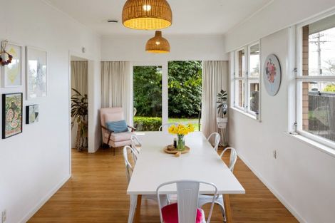 Photo of property in 139 Williams Street, Cambridge, 3434