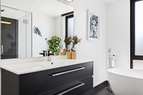 Photo of property in 20 Whaka Terrace, Huntsbury, Christchurch, 8022