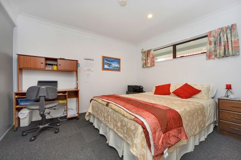 Photo of property in 117/3 Morningside Drive, Morningside, Auckland, 1025