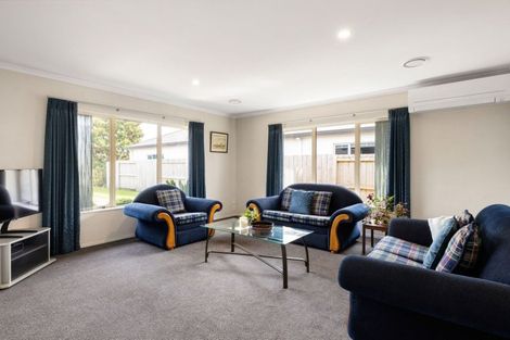 Photo of property in 13 Rosewood Court, Huntington, Hamilton, 3210