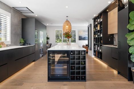 Photo of property in 39 Kiteroa Place, Cashmere, Christchurch, 8022