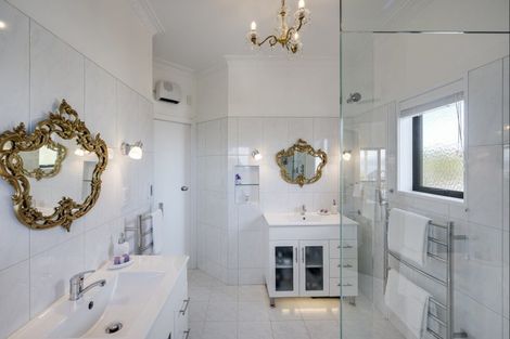 Photo of property in 125 Thompson Road, Bluff Hill, Napier, 4110