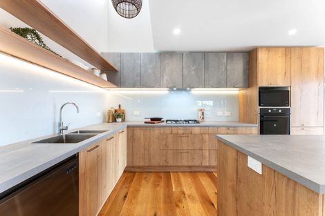 Photo of property in 12 Sunnyvale Road, Waitakere, Auckland, 0614