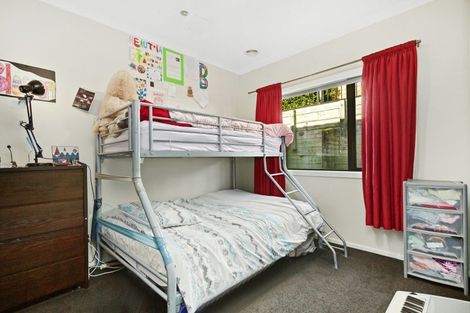 Photo of property in 13 Madeira Close, Whitby, Porirua, 5024