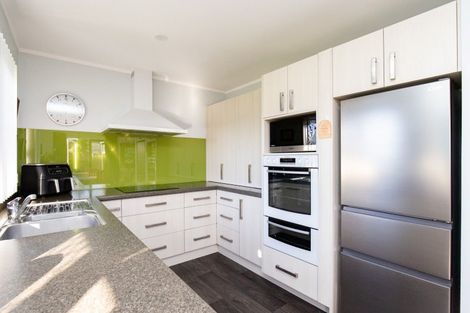 Photo of property in 9a Walton Place, Ngatea, 3503