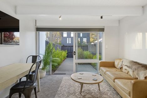 Photo of property in 2/18 Salisbury Street, Christchurch Central, Christchurch, 8013