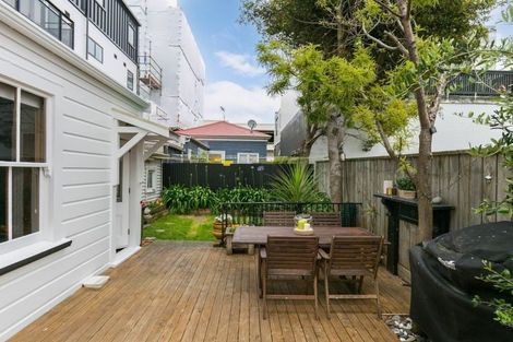 Photo of property in 14 Constable Street, Newtown, Wellington, 6021