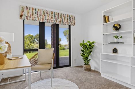 Photo of property in 2/26 Robinson Terrace, Rangatira Park, Taupo, 3330