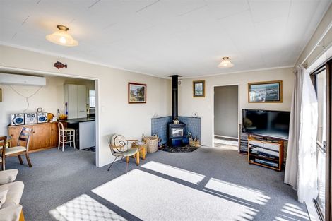 Photo of property in 8 Cardiff Place, Tamatea, Napier, 4112