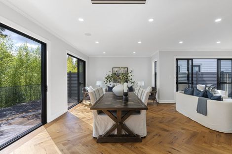 Photo of property in 10b Stratford Avenue, Milford, Auckland, 0620