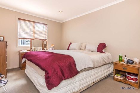 Photo of property in 25a Eastglen Road, Glen Eden, Auckland, 0602