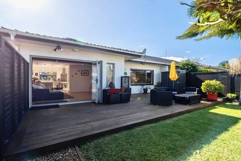 Photo of property in 2b The Circle, Manly, Whangaparaoa, 0930