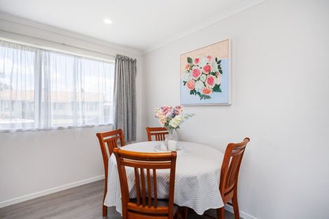 Photo of property in 2 Capri Place, Awapuni, Palmerston North, 4412