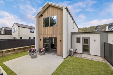 Photo of property in 28 Woods Crescent, Cromwell, 9310