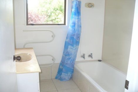 Photo of property in 2/221 Don Buck Road, Massey, Auckland, 0614