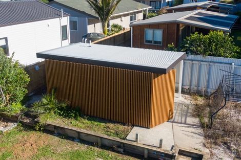 Photo of property in 9 Beach Road, Waihi Beach, 3611