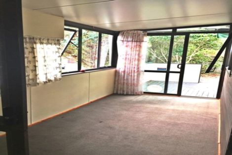 Photo of property in 1/9 Stoneleigh Court, Sunnynook, Auckland, 0632