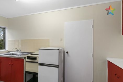 Photo of property in 16 Summit Road, Fairfield, Lower Hutt, 5011