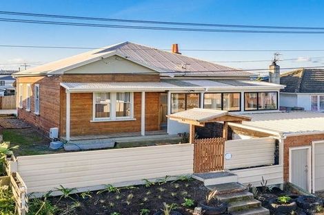 Photo of property in 23 Ruapehu Street, Castlecliff, Whanganui, 4501