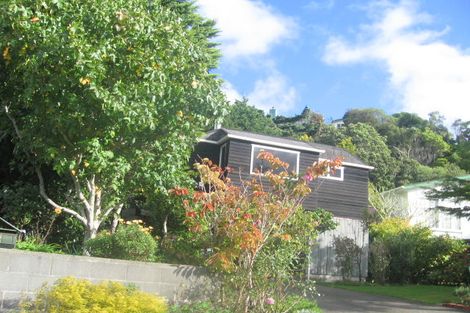 Photo of property in 71 Harbour View Road, Harbour View, Lower Hutt, 5010