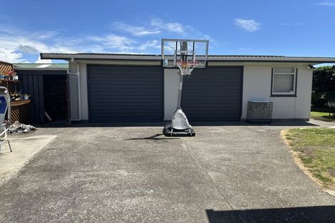 Photo of property in 31 Hutchins Street, Waitara, 4320