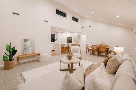 Photo of property in 15 Ihaka Street, Hokowhitu, Palmerston North, 4410