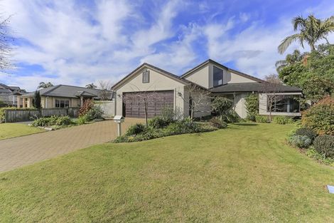Photo of property in 18 Buckingham Place, Bethlehem, Tauranga, 3110