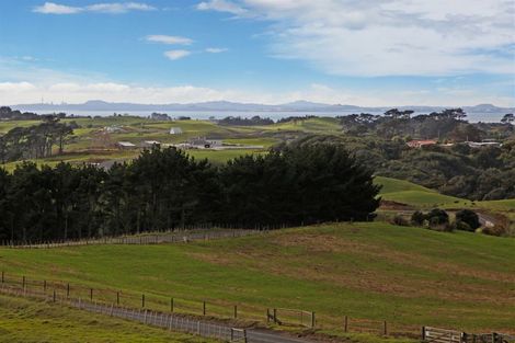 Photo of property in 1011 Kohekohe-karioitahi Road, Pollok, Waiuku, 2683